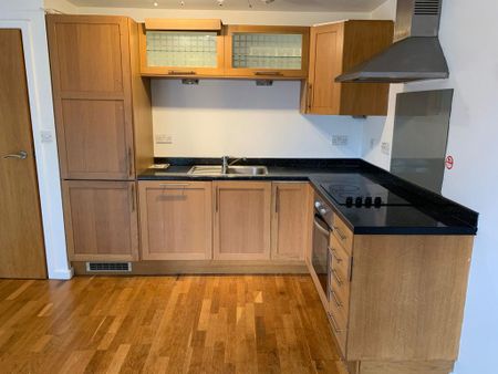 1 bedroom flat to rent - Photo 5