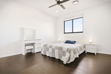 Stunning Family Home in Rouse Hill - Photo 5