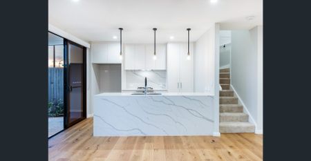 Timeless Elegance Meets Modern Convenience - Photo 5