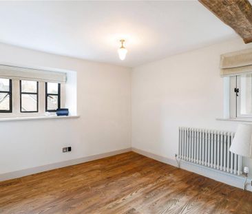 4 bedroom semi-detached house to rent - Photo 6