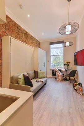 Studio to rent - Photo 1