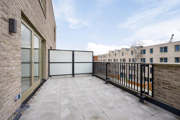 Albaniëstraat 49, 1362JS Almere - Foto 1