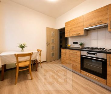 Pronájem bytu 1+1 38 m2 - Fotografie 1