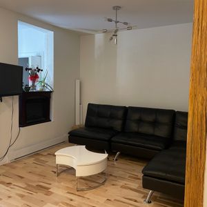 Bel Appartement Sur Deux étages - Photo 3
