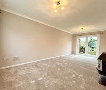 3 bedroom end of terrace house to rent - Photo 2