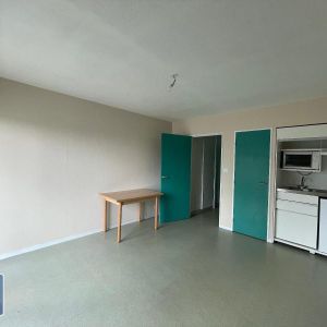 Location Appartement 1 pièce 23m² POITIERS 86000 - Photo 2