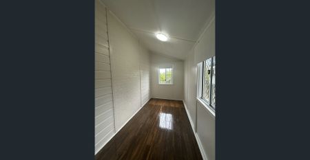 Beautifully Renovated Home - Photo 5