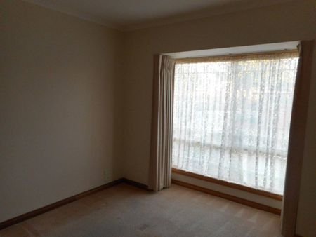 Central 2 Bedroom Unit - Photo 5