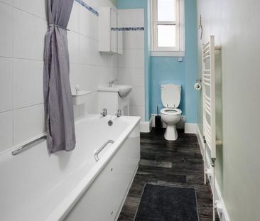 2 bedroom terraced house to rent - Photo 6