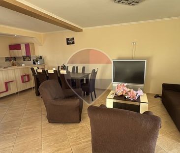 De închiriat casă cu 5 camere, în Sântandrei - Photo 1