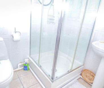 Whitley Road, WHITLEY BAY, Whitley Bay, Tyne and Wear, NE26 2ET - Photo 4