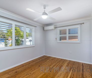 17 McNamara Street, Centenary Heights QLD 4350 - House For Rent | D... - Photo 4