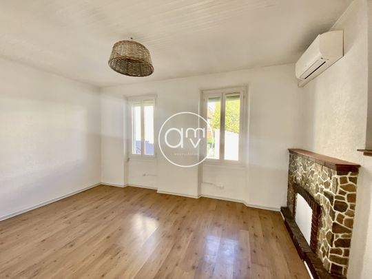 LA LONDE LES MAURES - Type 3 - duplex - location a l'année - Photo 1