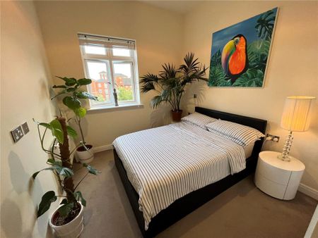 1 bedroom flat to rent - Photo 3