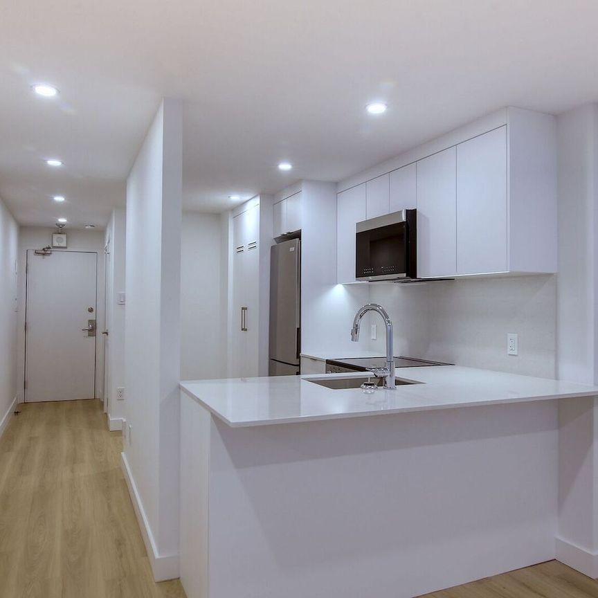 2285 Saint-Mathieu Street - Photo 1