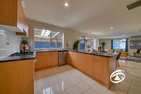 38 Scarlet Crescent, 3810, Pakenham Vic - Photo 5
