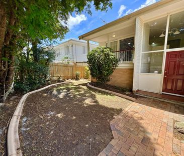 9 Janelle Street, Aspley QLD, Belconnen - Photo 2