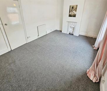 2 Bedroom House to Rent in Fuller Street, Kettering, NN16 - Photo 1