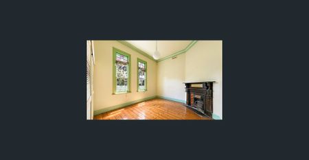 Perfectly Located - Photo 5