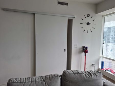 For Lease - 1 Bloor Street Unit# 3205, Toronto, Ontario - Photo 2