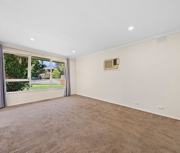 Spacious 3-Bedroom Home with Double Garage - Photo 2