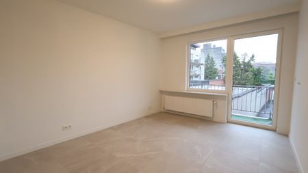 Gerenoveerd appartement met twee slaapkamers in het centrum van Roeselare - Foto 5