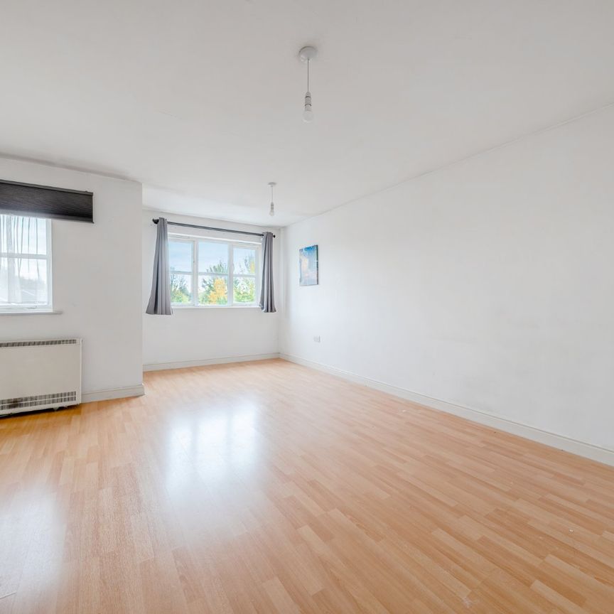 Thyme Close, Blackheath, London, SE3 - Photo 1