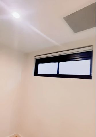 8 Kingsborough Wy, Sydney - Photo 2