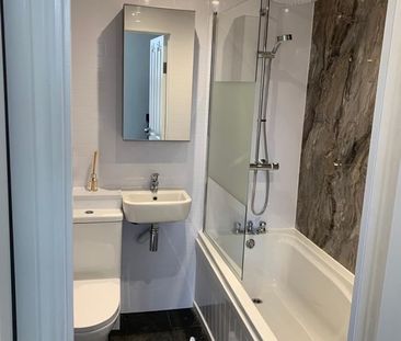 Studio Flat, Alston Road, SW17 - Photo 5