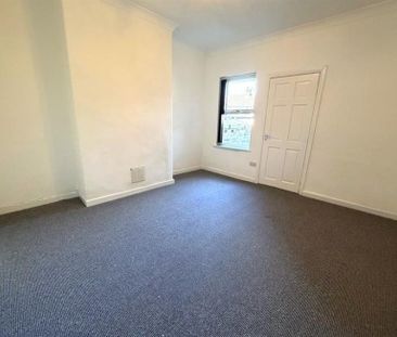 2 Bedroom Terraced Available Arranging tenancy - Photo 3
