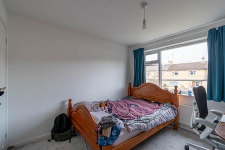 3 bedroom terraced house to rent - Photo 3