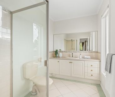 352 Porter Street, Templestowe VIC 3106 - House For Rent | Domain - Photo 4