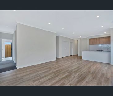 122 Estuary Blvd, Leopold, Vic 3224 - Photo 2