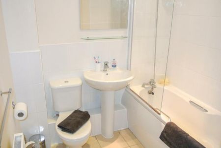 2 bedroom apartment to rent - Photo 5