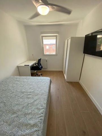 Calle de Orio, Madrid, Community of Madrid 28041 - Photo 2