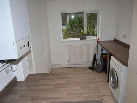 4 bedroom house to rent - Photo 2