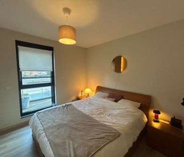 Prachtig appartement met 2 slaapkamers en autostaanplaats - Photo 6