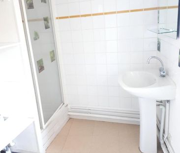 Appartement 2 chambres - centre ville PONT L'EVEQUE - Photo 3