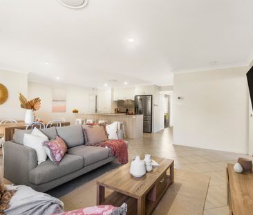 38 Ardennes Circuit, Gillieston Heights NSW 2321 - House For Rent |... - Photo 3