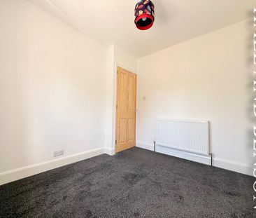2 bedroom semi-detached house to rent - Photo 6