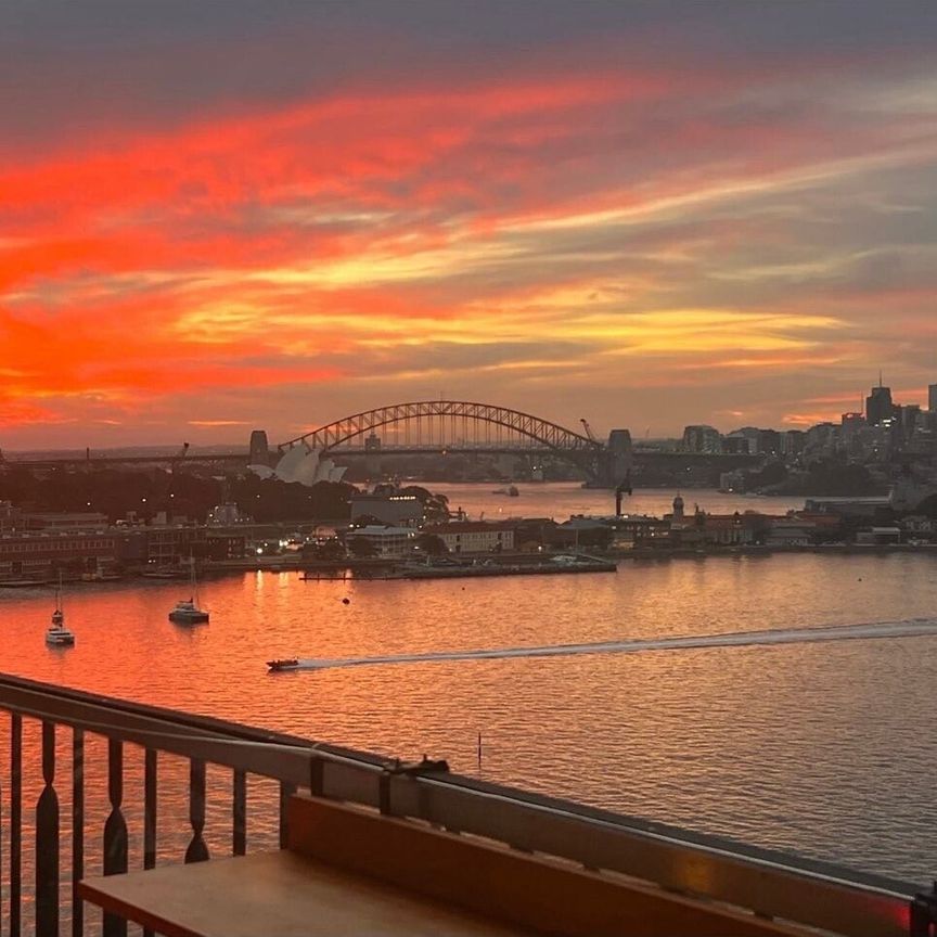 Elizabeth Bay - Photo 1