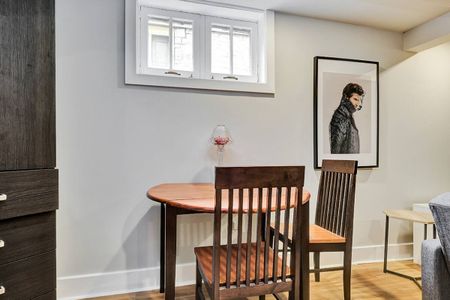 213 Melrose Avenue - Photo 3