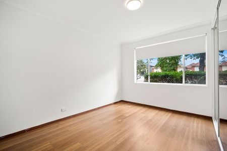 Freshly Updated 2-Bedroom Apartment - Photo 5