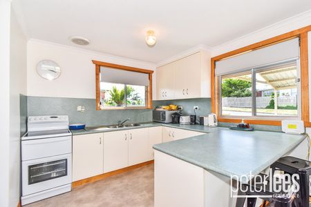 2 / 35 Woolven Street, Youngtown TAS 7249 - Photo 5