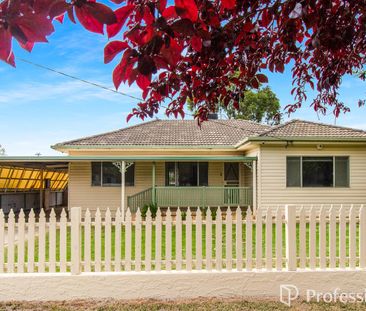 44 Tichbourne Crescent, Kooringal, NSW 2650 - Photo 2