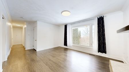 For Lease - 147 Grandview Street, Oshawa, Ontario - Photo 2