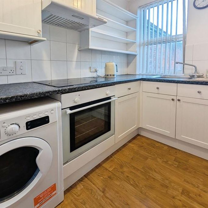 1 bedroom flat to rent - Photo 1