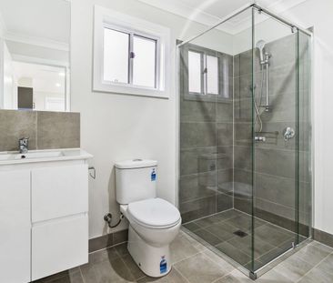 Granny flat home - Photo 3