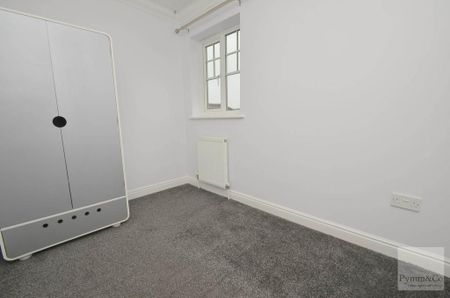4 bedroom detached house to rent - Photo 3