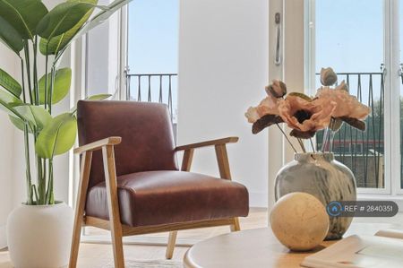 1 bedroom flat to rent - Photo 3